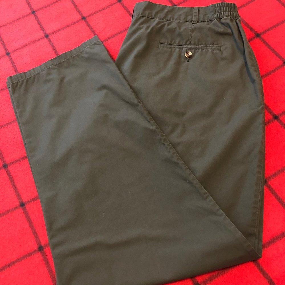 John Blair Men's (XL) 44 x 32.5 Light Khaki Pants